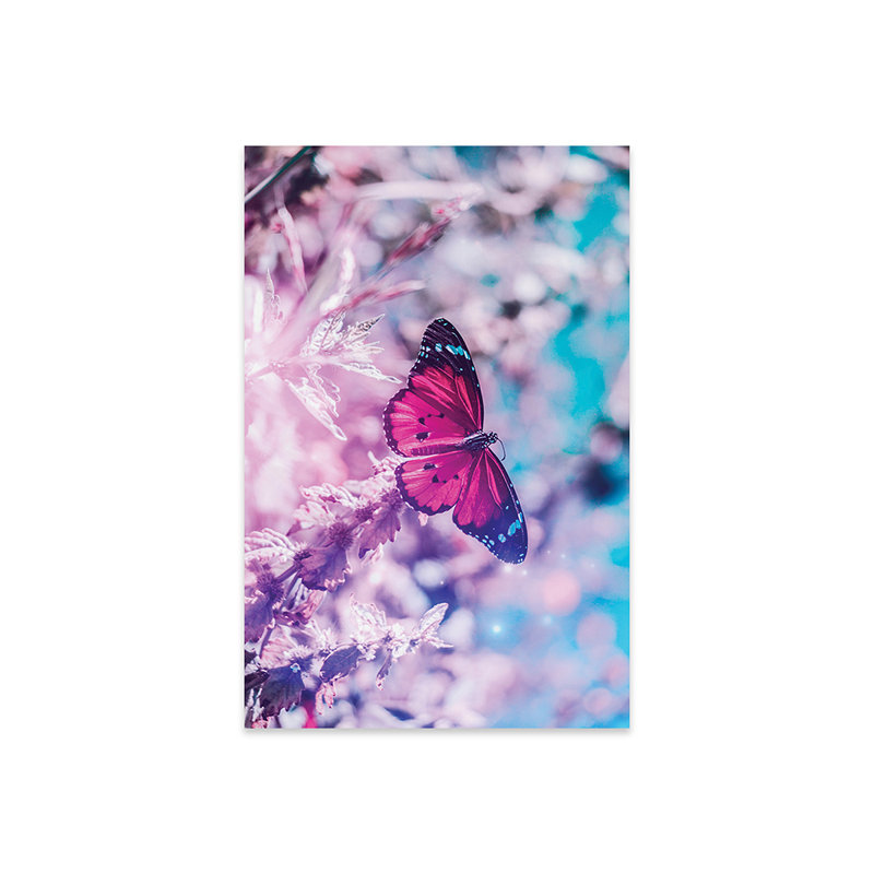 «Pink Butterfly on Flowers in Front off Blue Sky» par Gen Z - impression non encadrée, H 32 po x l 24 po x P 0,25 po