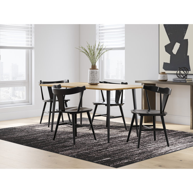 Table de salle à manger Gretlynn et 4 chaises