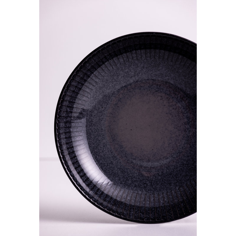 Reactive Linear Set Of 4 Pasta Bowls, Black