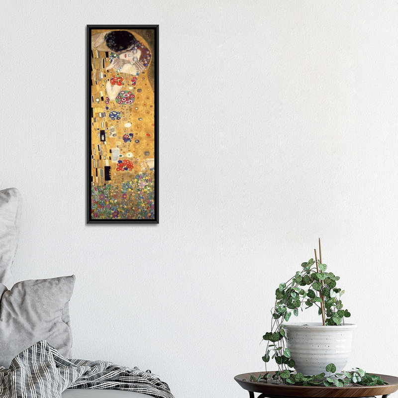 «Le baiser, culture verticale» par Gustav Klimt - impression sur toile tendue, H 36 po x l 12 po x P 1,5 po, Cadre noir