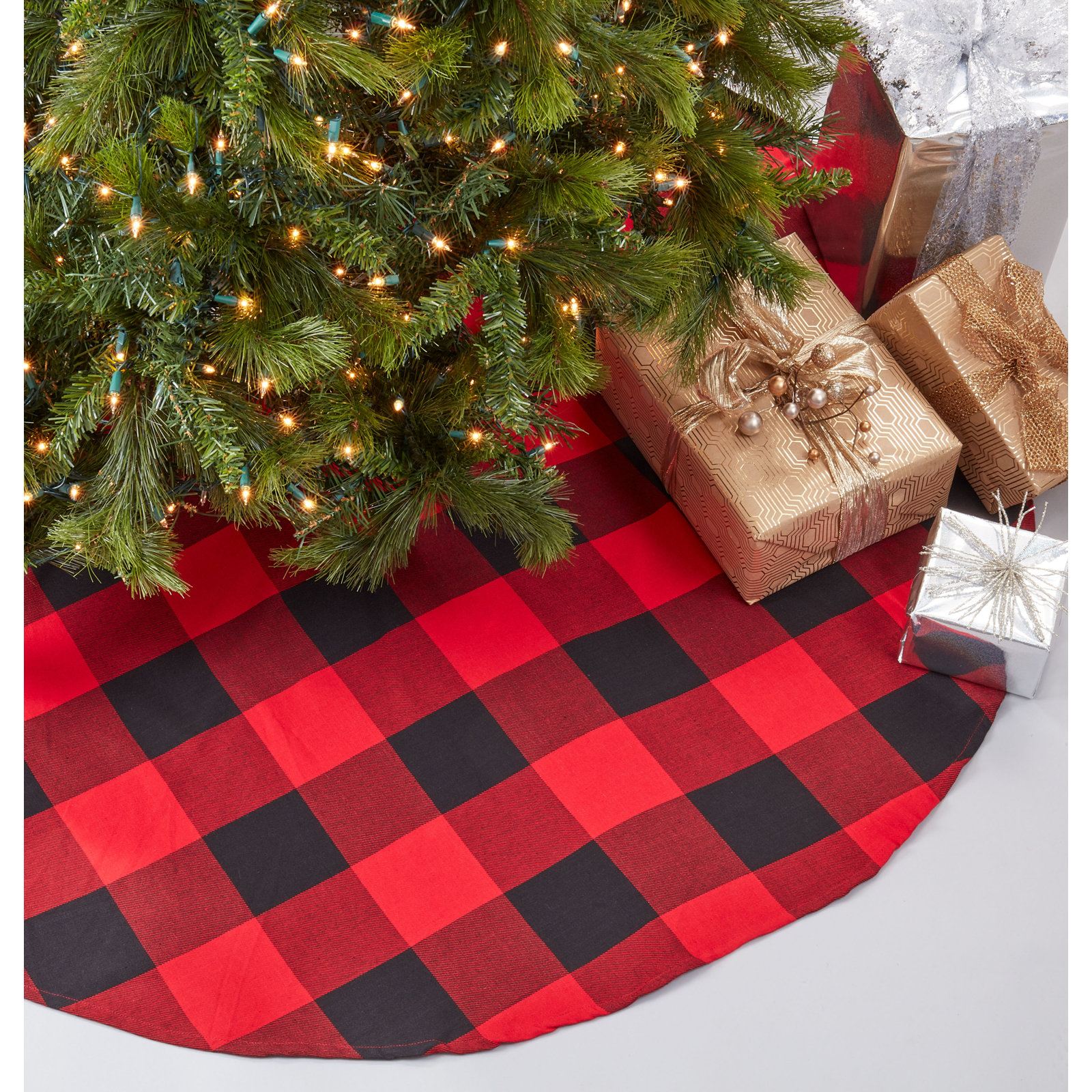 Swish Tree Skirt, Red/Black, 72"