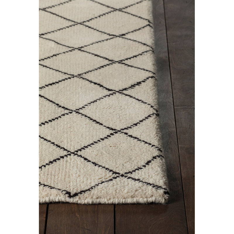Gaia Wool Geometric Area Rug in Cream, Rectangle 5' x 7'6"