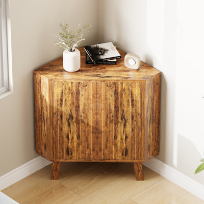 Armoire de rangement en coin Farmhouse avec tablette réglable, table de coin industrielle en bois à 3 niveaux avec portes, table de bout triangulaire pour le salon, cuisine (31,5 po x 15,7 po x 30,7 po)