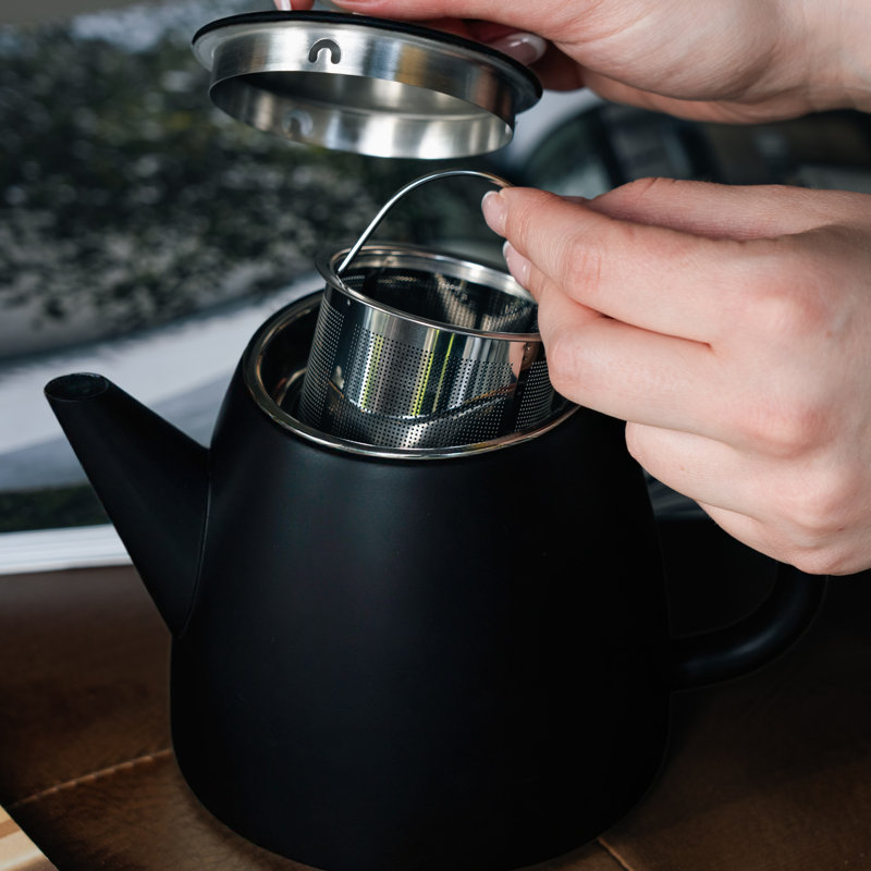 Café Olé Kelham Double Wall Stainless Steel Teapot with Infuser Basket, Thermal Insulated, 600ml, 2-3 Cup Tea Pot, Black