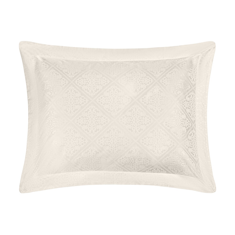 Luciana Sham, King, Scroll/Ivory