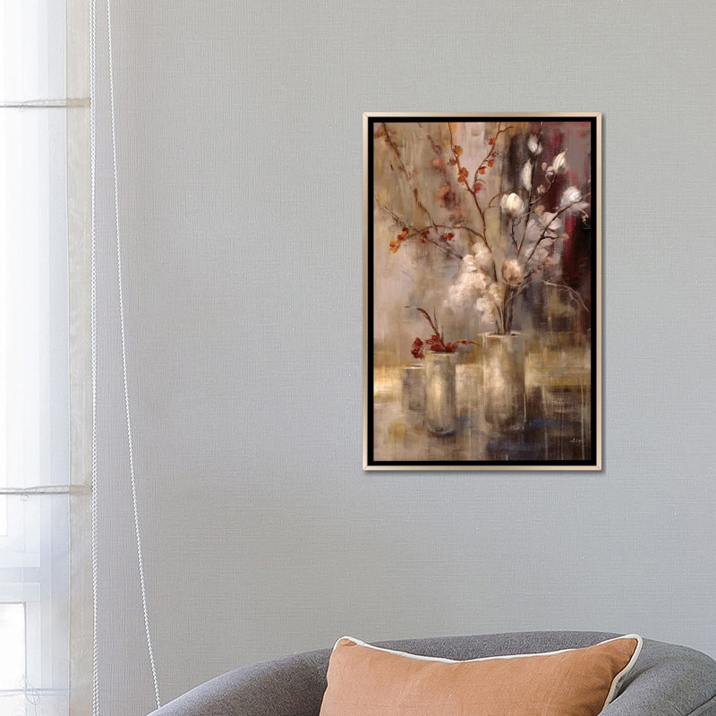 Impression florale argentée par Simon Addyman, Toile encadrée champagne, H 26 po x l 18 po x P 1,5 po