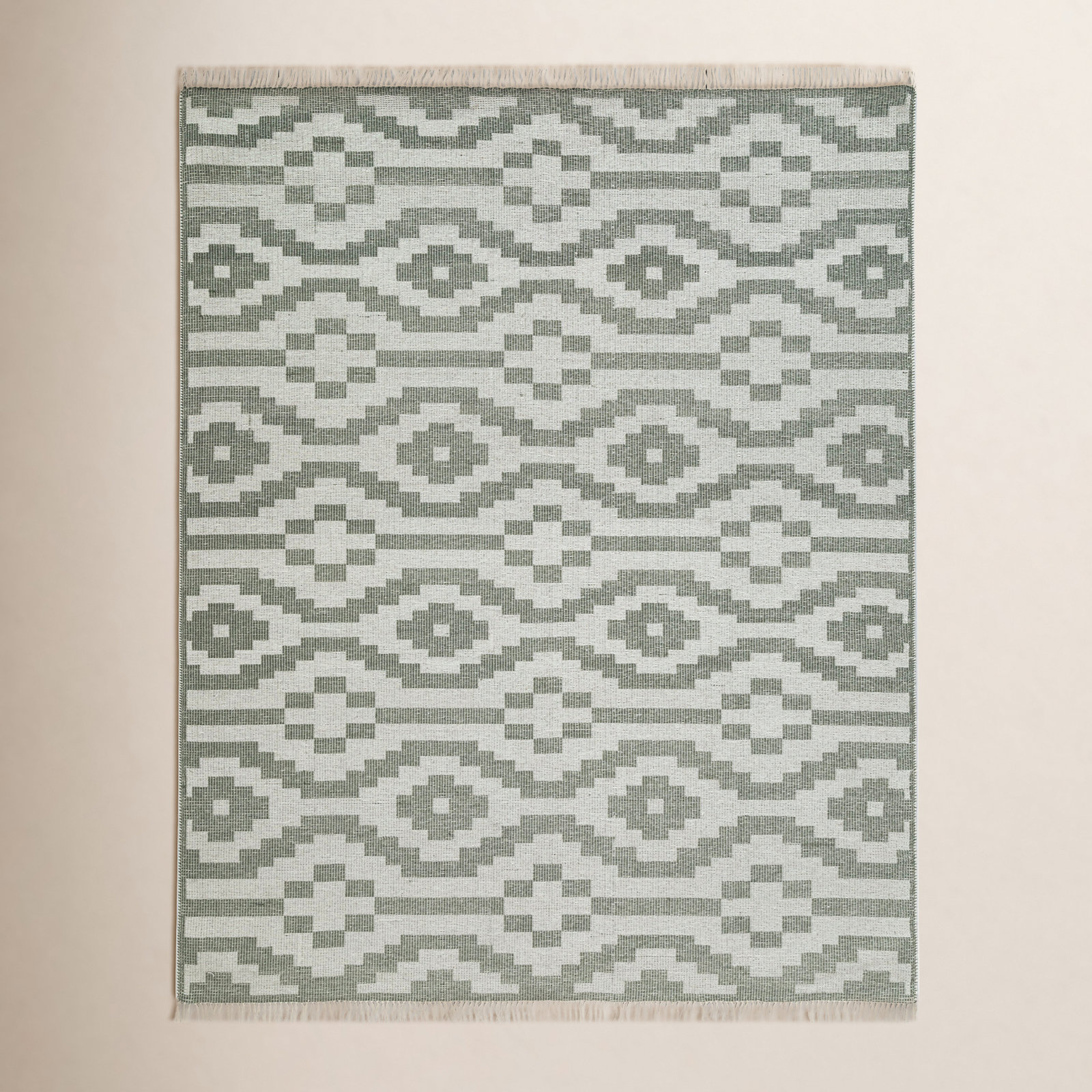 Mardith Stepwell Flatweave Rug, Rectangle 2' x 3'