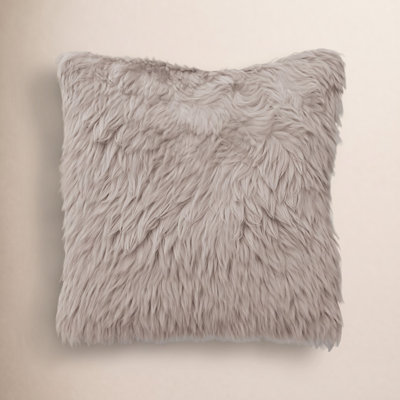 Lecia 20" x 20" Throw Pillow