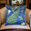 Housse de coussin réversible brodée en satin