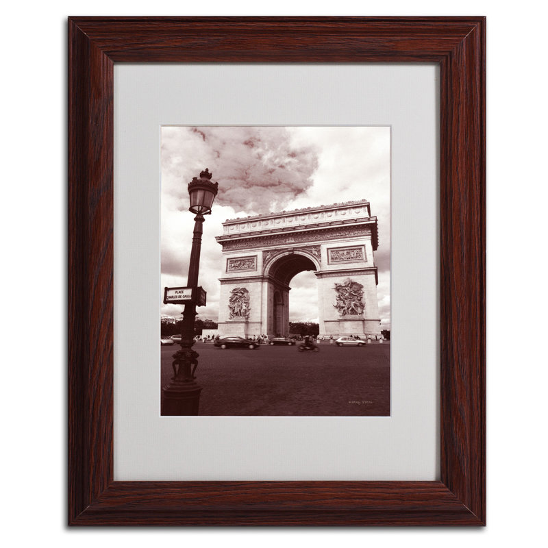 « arc de triomphe » par kathy yates, reproduction de photo encadrée, H 14 po x l 11 po x P 0,5 po, Brun - Biseautée