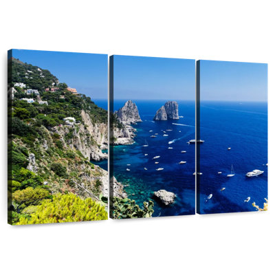 Nicci Rocks Of Capri