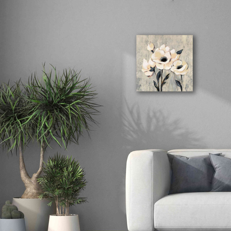 "Graphic Floral II" par Silvia Vassileva, art mural sur toile, H 18 po x l 18 po x P 0,5 po