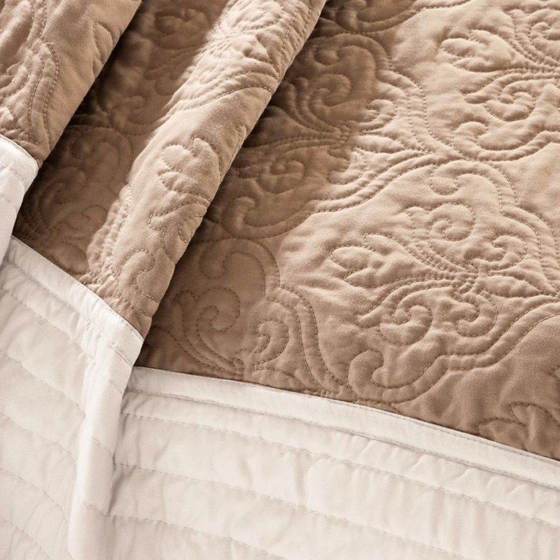 Courtepointe beige / double 7 pièces, coussins décoratifs Medallion Euro