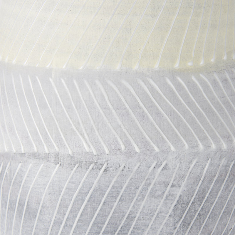 Mailah Ceramic / Porcelain Table Vase