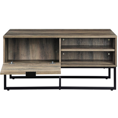 Table basse rustique en chêne avec beaucoup de rangement et support métallique stable