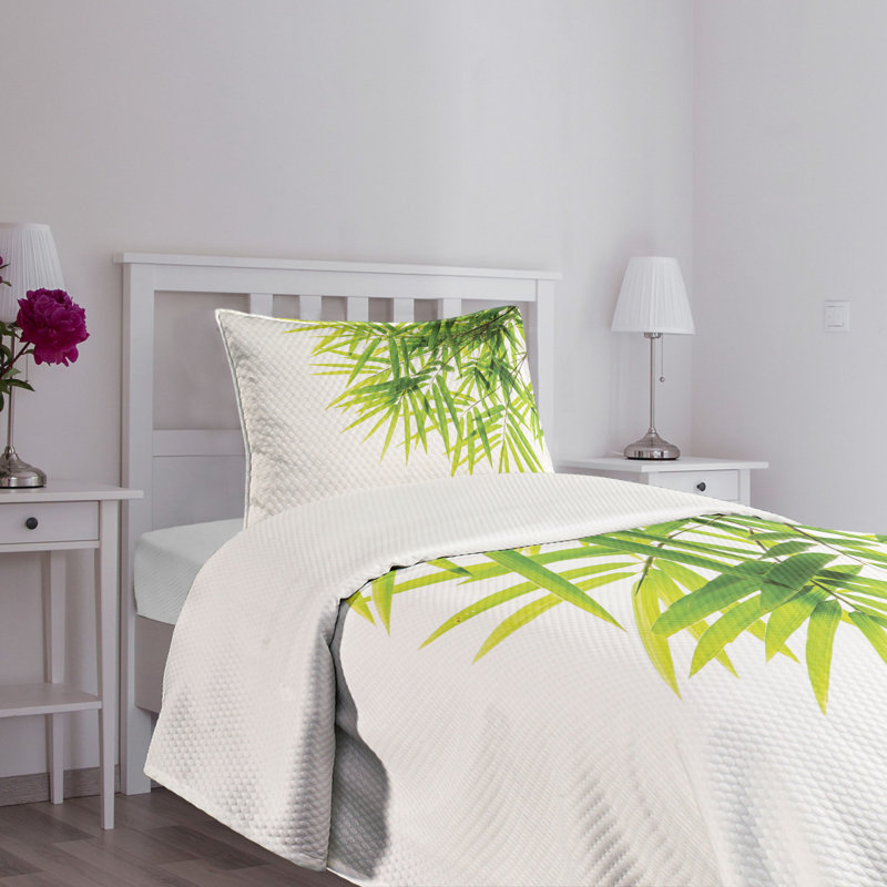 Twin White and Green Quilted Bedspread Set with Pillow Sham