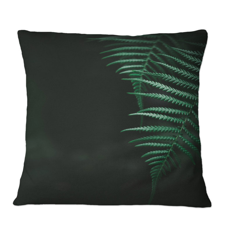 Coussin décoratif vert foncé à motif de fougères naturelles I, 18 po x 18 po