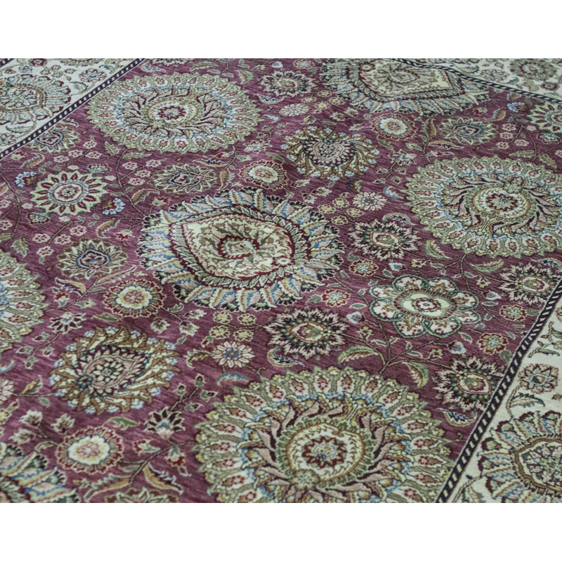 Tapis ivoire noué à la main de haute qualité