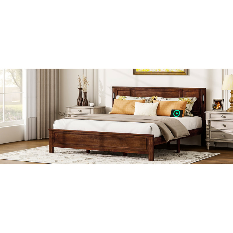 Style très grand lit avec finition noyer, tête de lit, DEL intégrée, charge, 10 lattes et rangement en pin, espace de rangement