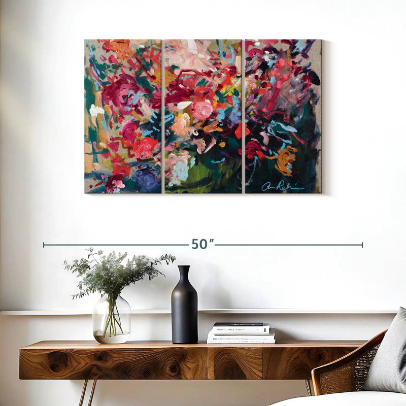 Avery The Wedding Planner, 24" H x 38" W