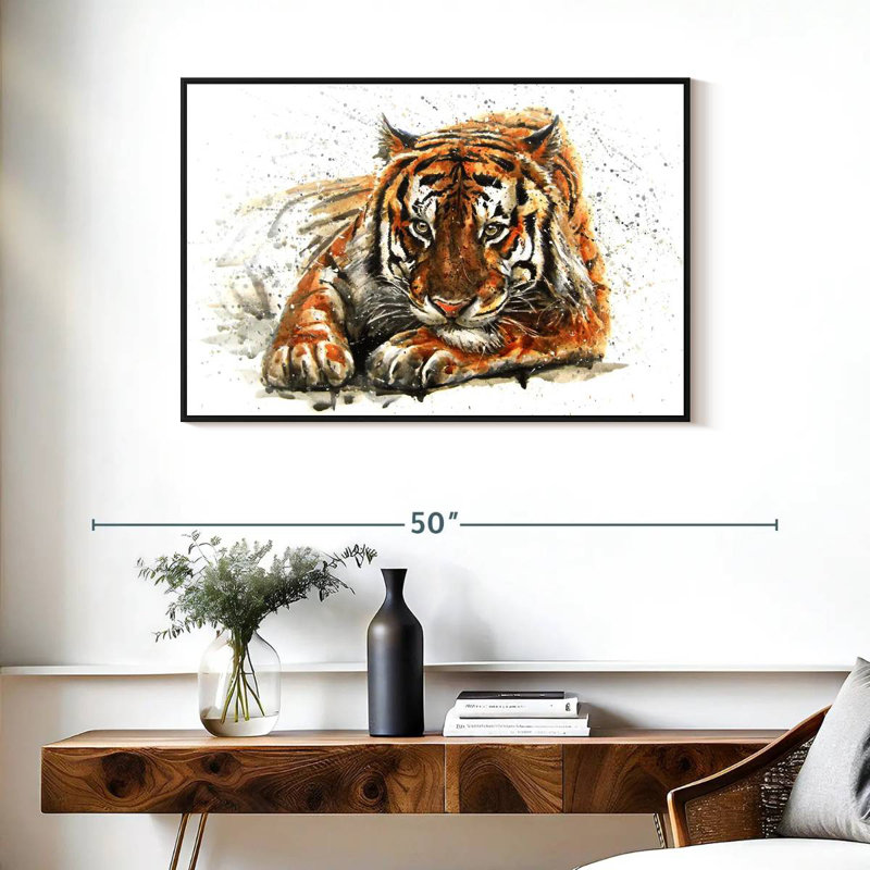 Tigre du Bengale qui se prélasse, H 25 po x l 37 po