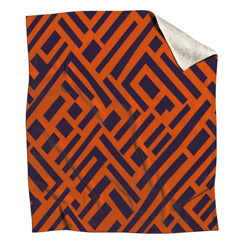 Couvertures orange et labyrinthe noir, L 50 po x H 60 po