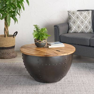 Table basse moderne et industrielle