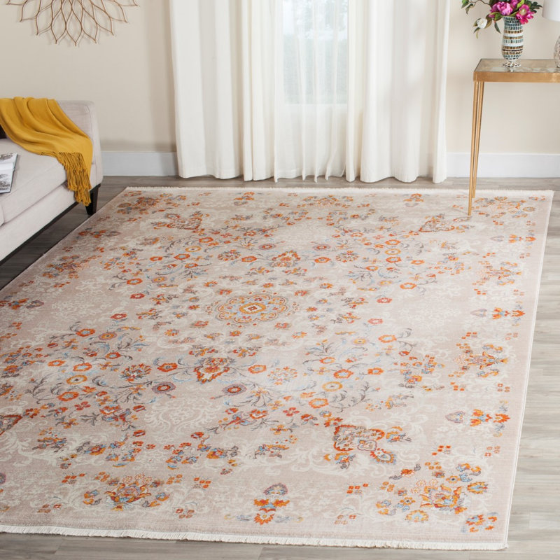 Tapis beige à motif floral Meldrum, Rectangle 5 pi x 7 pi 6 po