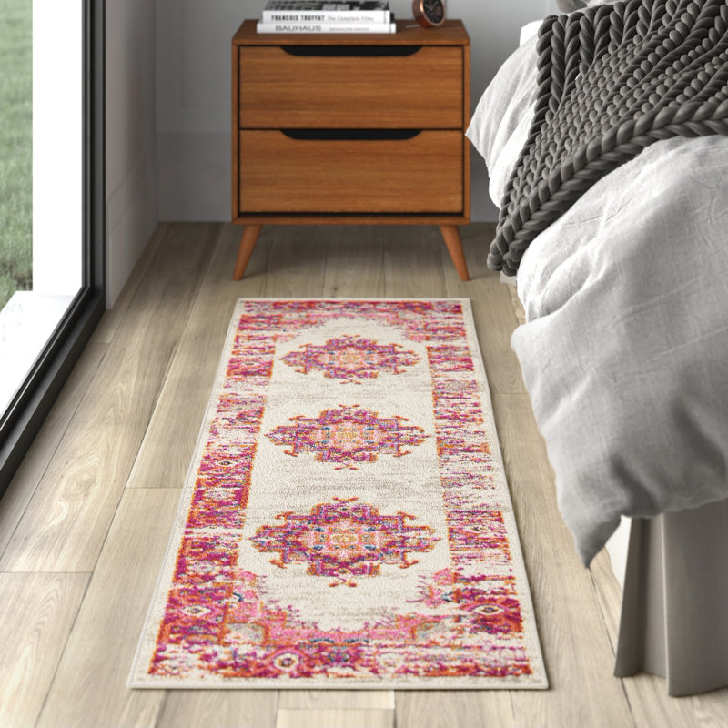 Abbate Oriental Ivory/Pink Indoor Area Rug, Runner 2'2" x 10'