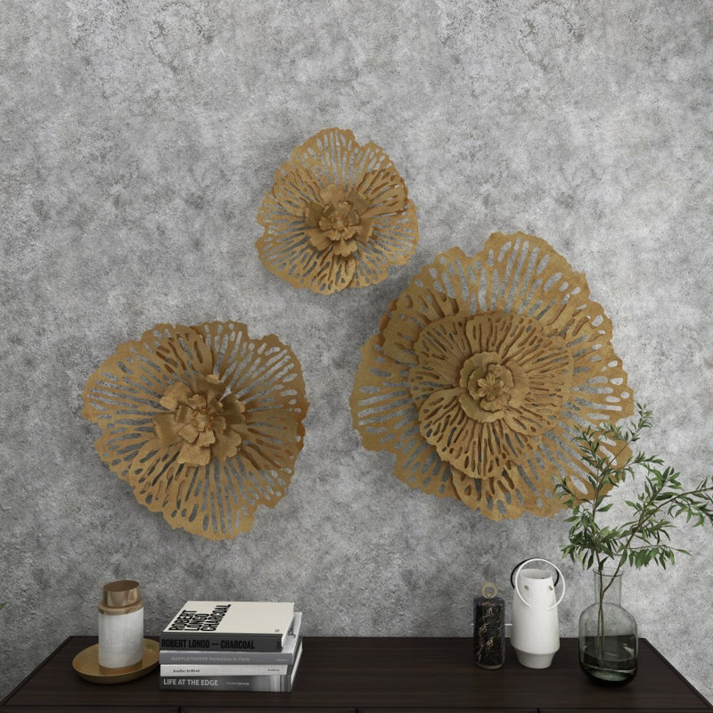 Ensemble de 3 décorations murales florales en métal doré avec découpes, H 29 po, 24 po et 18 po