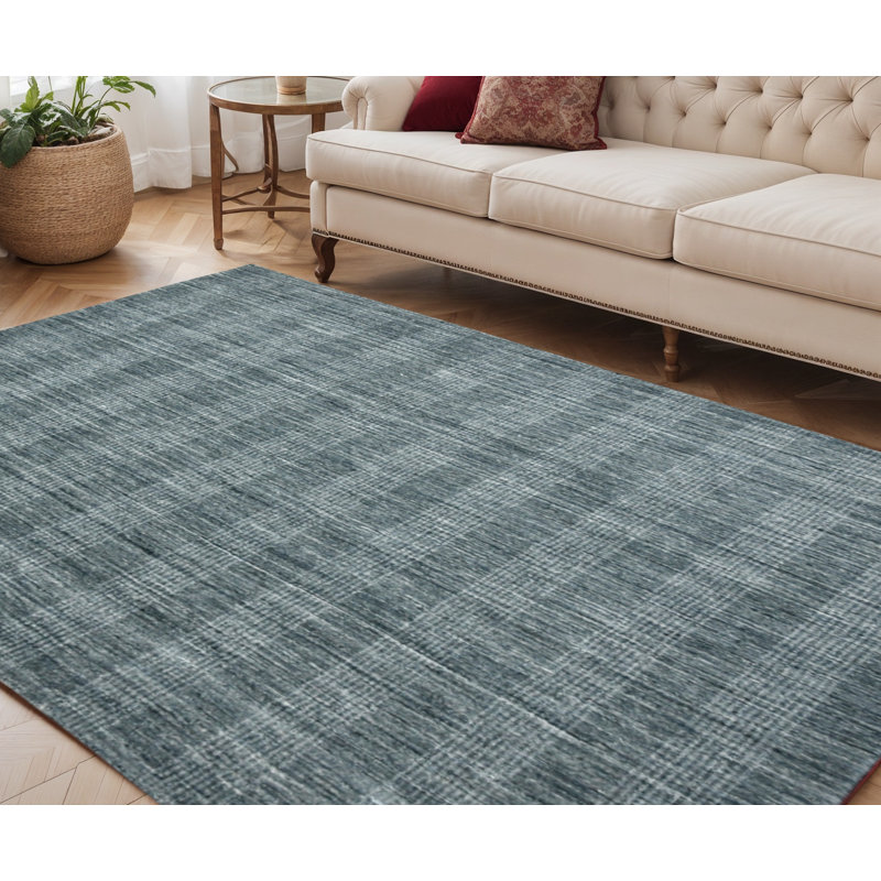 Tapis tissé à la main en laine bleu et ivoire 5 pi x 8 pi