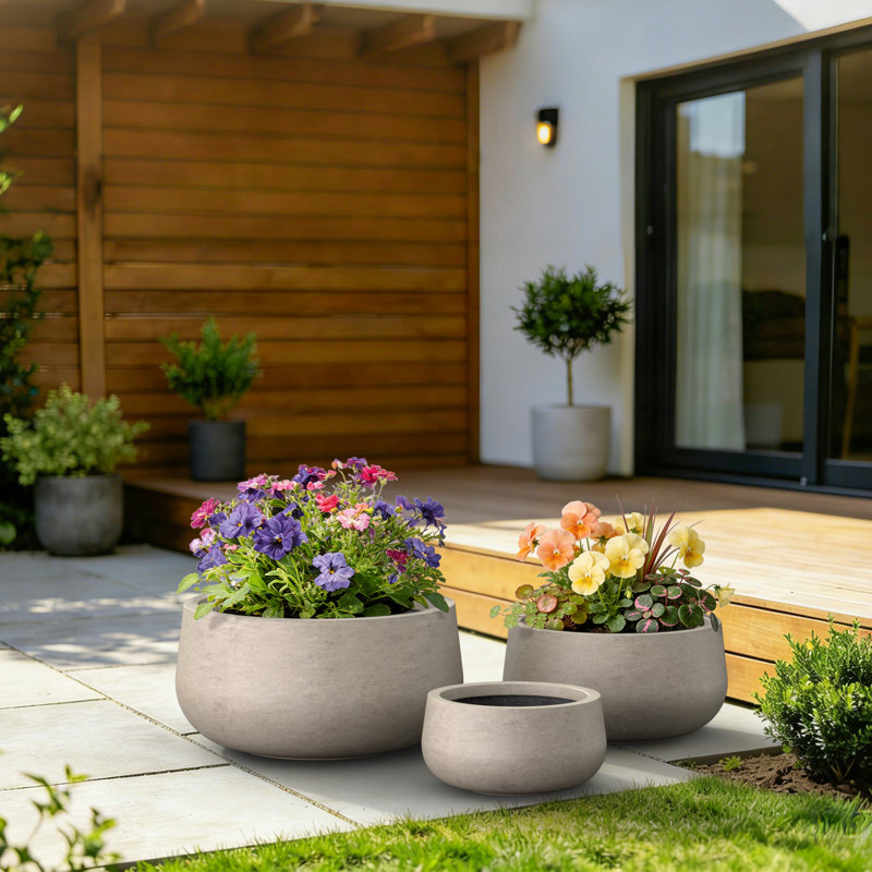 Ensemble de pots à fleurs en composite 3 pièces Lindlot, Gris chaleureux