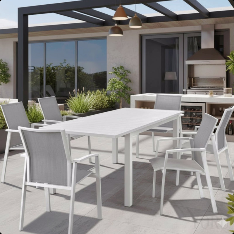 Ensemble de 4 chaises de patio en aluminium de 22,44 po de largeur, empilables et assemblées, 360 lb