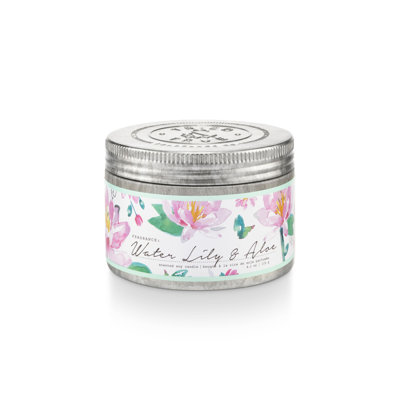 Bougie Essayée et véritable nénuphar et aloès