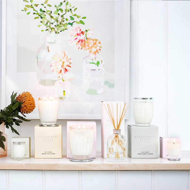 Gardenia Scented Jar Candle with Glass Holder