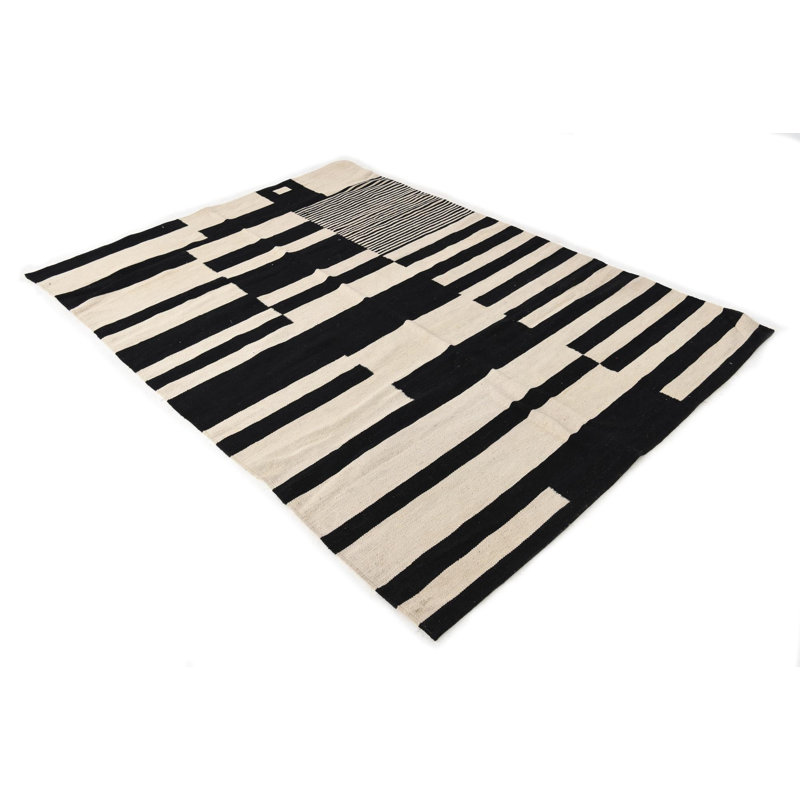 Tapis noir et blanc Ohlson