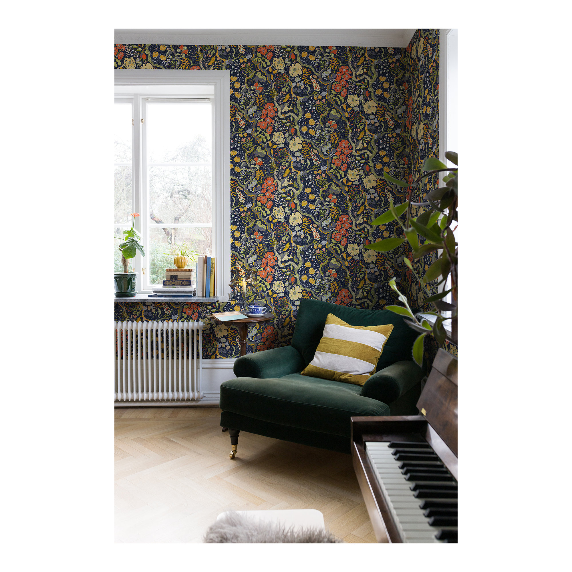 Tague 33' L x 20.9" W Wallpaper Roll, Blue