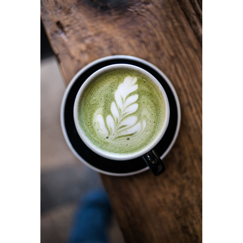 Priynka Matcha Latte. Foam Art by - Photographie sur toile tendue, H 18 po x l 12 po
