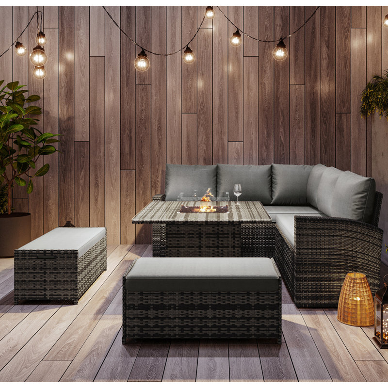 Amblewood Seating Group with Cushions