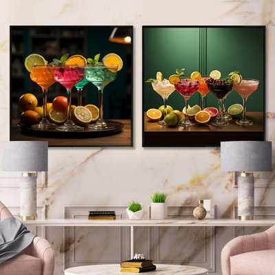 Whimsical Libations - Ensemble de 2 collages carrés cocktail