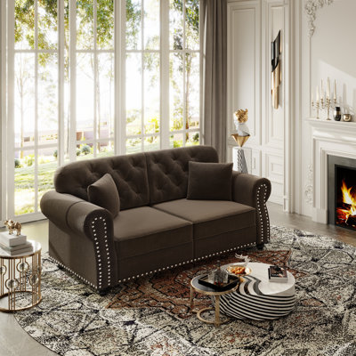 Canapé Chesterfield de 63 pouces en velours avec garniture cloutée, accoudoirs roulés et conception capitonnée, comprend 2 coussins, style Mid-Century moderne