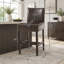 Tabouret de comptoir de 26 po en cuir brun