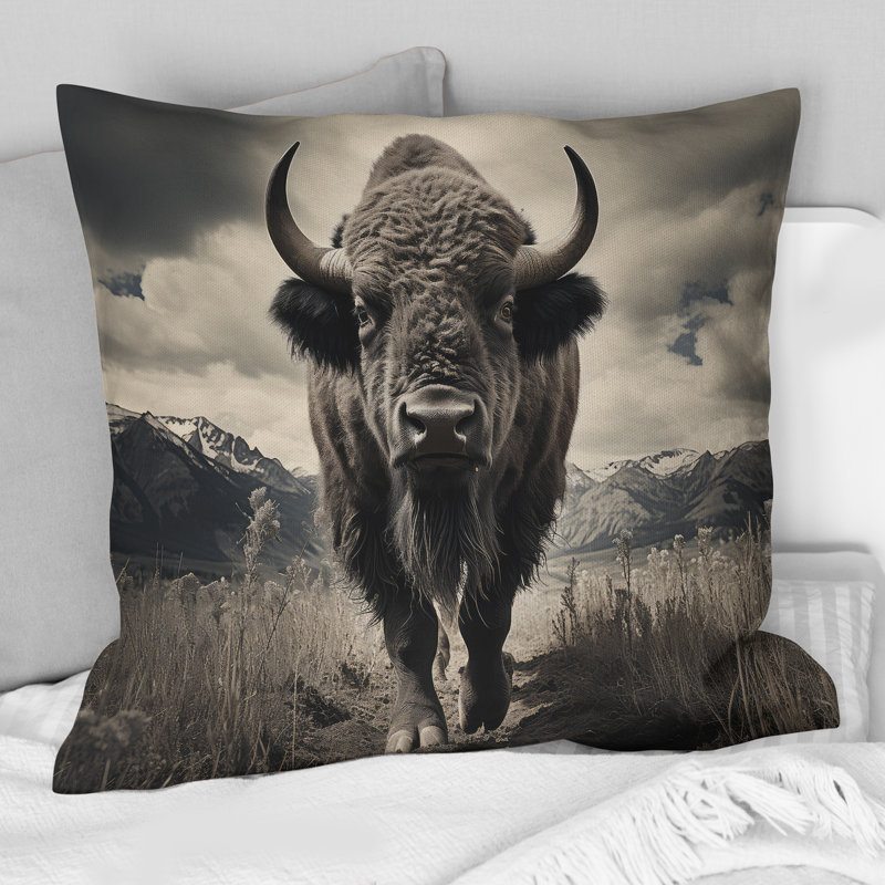 Bison Majestic Bison - Coussin imprimé bison, H 16 po x l 16 po, Carré