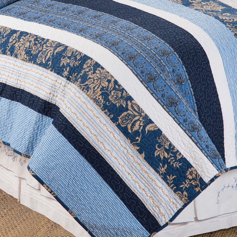 Lakeland Pieced Cotton Reversible Quilt Set, Full/Queen Quilt + 2 Shams