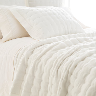 Brussels Linen Quilt Set