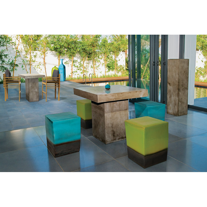 Garden Stool, White / Gloss Black