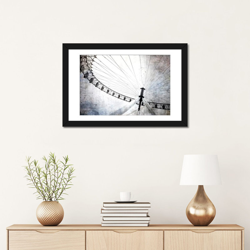 « spin wheel iv », reproduction de photo sur toile, H 24 po x l 32 po x P 1 po, Papier d'art encadré noir, Blanc