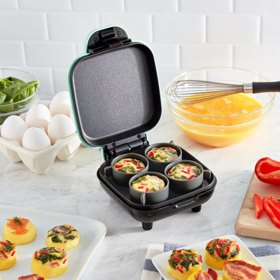 Dash Deluxe Egg Bite Maker