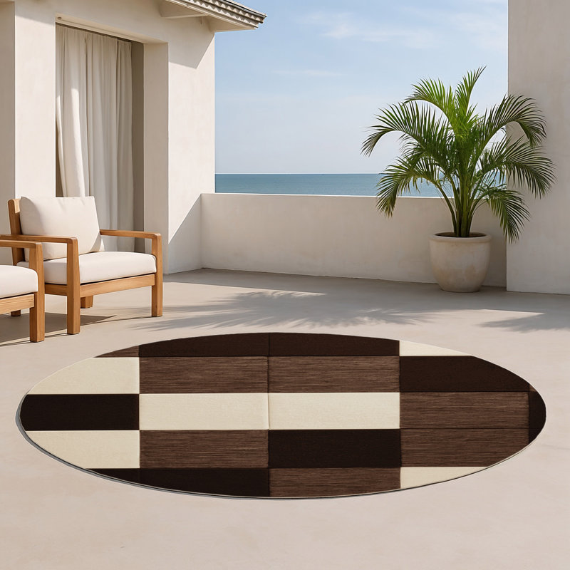 Checkered Beige Indoor and Outdoor Area Rug, Round 5'