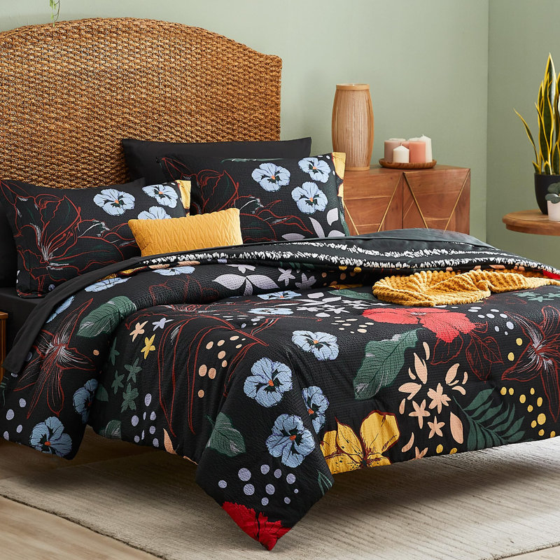 Comforter Set, Comforter Set with Pattern, Soft Seersucker Design All Season Microfiber Bedding Set, Black/Red/Blue Floral